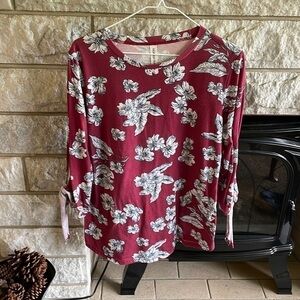 Tickled teal blouse size medium open sleeve floral